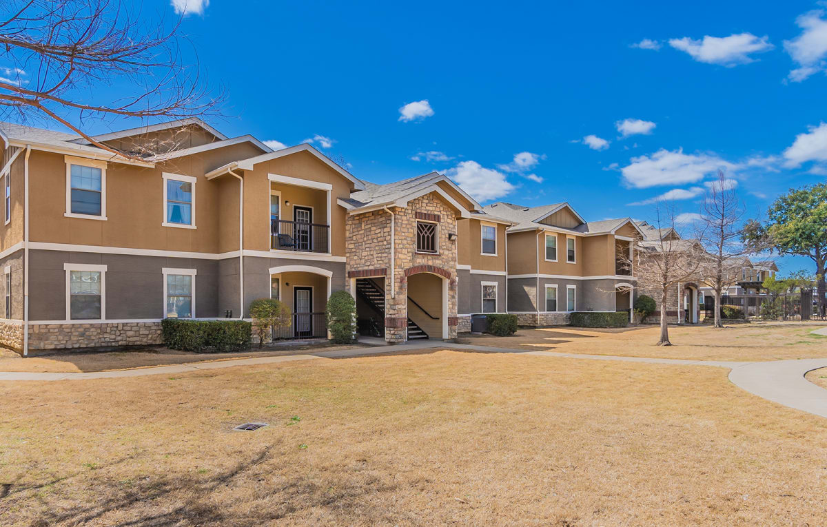 Photos of Rosemont at Mayfield Villas in Arlington, TX